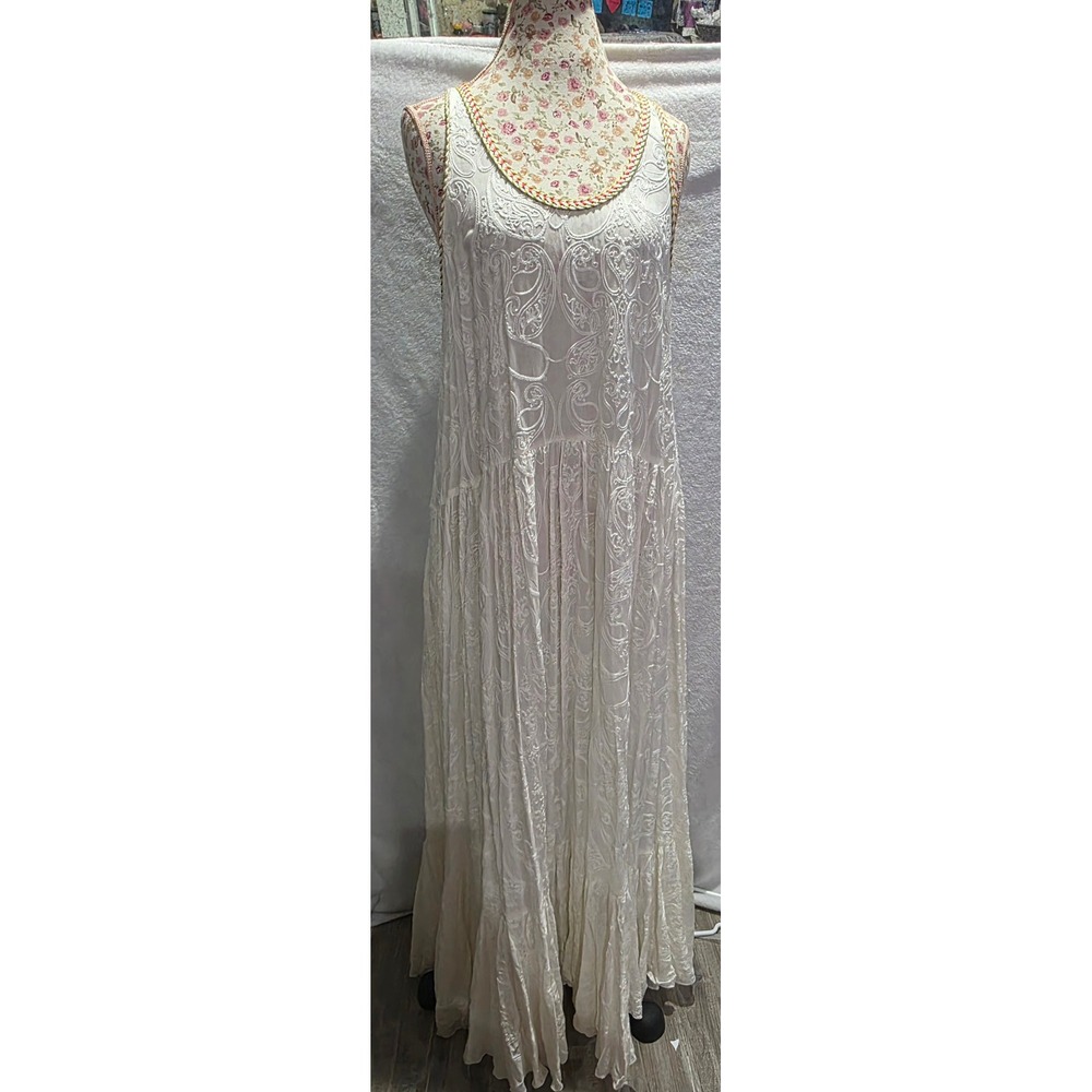 White Paisley Embroidered Boho Maxi Dress Fairy Romantic Ethereal Cottagecore M
